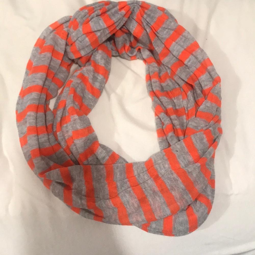 infinity scarf